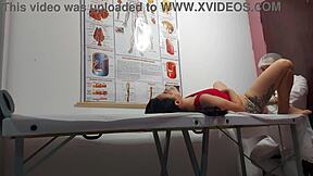 ginecologista fingers ass fucks juicy brazilian big ass pussy patient