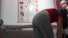 ginecologista fingers ass fucks juicy brazilian big ass pussy patient