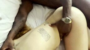 Dei pro negão chupei corninho huge interracial cuckold