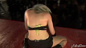 aris dark's huge ass fucked hard outdoors!! 😍🍑💦