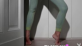 cutie poses then bares all natural petite body