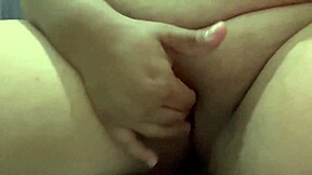 girl rubs pussy in motel bath till she orgasms hard