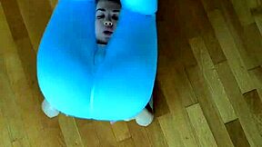 oh god my body stretches so good in these tight leggings during fitness workout