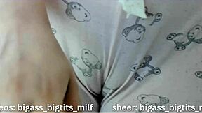 Does this fat Colombian milf's big puffy cameltoe pussy make you throb?