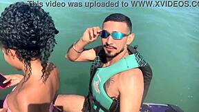 trai namorado com instrutor jetski pau duro me fudeu gostoso?!