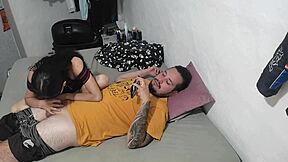 hermanastra inocente head only but all in pussy dripping wet