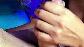 mamando la enorme verga del amigo de mi novio como puta