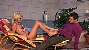 jasmine teases boyfriend into worshipping her pretty feet first