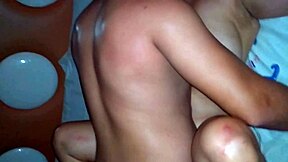 esposa sozinha no motel com dois colegas do corno fudendo missionary e creampie