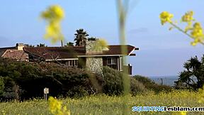 lesbian milf fingers teen pussy till she squirts hard