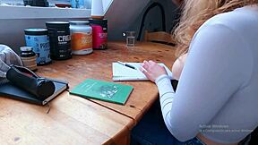 grabé a mi vecina culona chupando y cogiendo POV se viene duro en mi verga colombiana