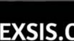 Petite stepsis Maya Wolfe blows stepbro hungrily