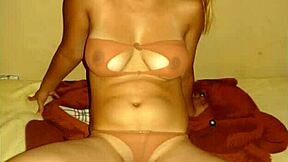 peruvian latina lesly shares intimate pussy in scorts casting interview