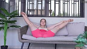 ex ballerina's big ass spreads wide showing wet cunt 💦🍑😍