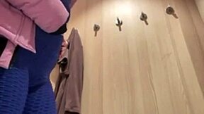 who squirts this extreme in a public locker room!?