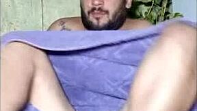 brazilian brunette girlfriend a meninabrasileira bends over big ass for barefoot doggystyle cum