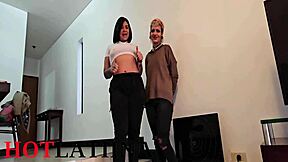 trio halloween con chica argentina y amigos calientes