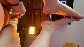 big ass gamer girl twerks face pov