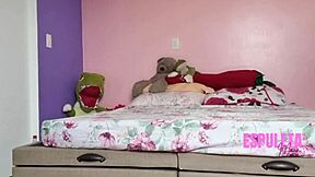 punheta guiada pov catching best friend's sister flashing?