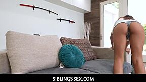 stepbro catches sarah lace with his underwear... blow me now!!