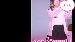 hey bonneyuwu shake that petite argentinian ass in skirt while masturbating