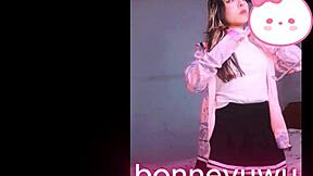 hey bonneyuwu shake that petite argentinian ass in skirt while masturbating