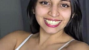 mi novia de tetas grandes me sorprende con su pussy 🔥