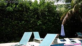 full vid my stepmom stephanie love is total freak 😏🍆