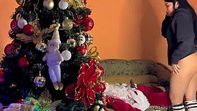 Papi Noel Delivers BBC Creampie Christmas Ride to Skinny Latina