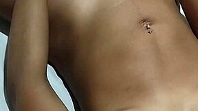 WILL I HANDLE THIS HUGE THICK CUCUMBER SOLO MASTURBATION!