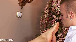 i get footjob cum on feet from hungarian milf fetish