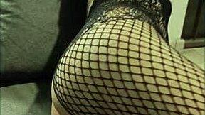 Madrastra's huge latina ass tempts young cock endlessly