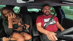 ana sasuga pelada nas ruas de sp na carona... que delicia de pussy exposta!