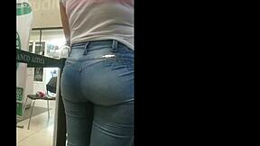 y walks with huge bubble ass caught on outdoor spy cam