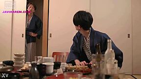 minha madrasta transando com meu amigo na viagem familiar