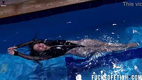 Petite Latina Jessica Bunny Wet Pussy Underwater Pool