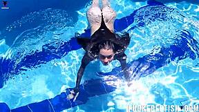 Petite Latina Jessica Bunny Wet Pussy Underwater Pool