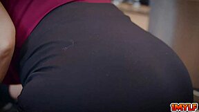 juliett russo serves cum-glazed chicken then licks stepson's cock