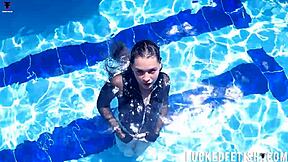 Petite Latina Jessica Bunny Wet Pussy Underwater Pool