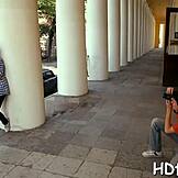 Moja maćeha me zavodi i liže moju mokru pičku