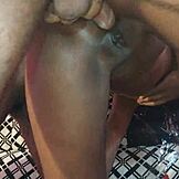 ثلاثي لفتاة 18+ في عيد الميلاد مع أزواج القرية المحلية في فيديو بنغالي جميل للاستمتاع