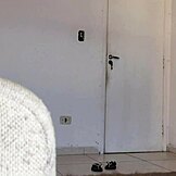 Skrytá kamera ji chytá čerstvou z koupele - je tak naivní?