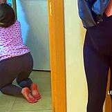 エンバラザダスティーン18+が友達のチンポをディープスロートで吸う。彼女のフェラは今夜ワイルドで容赦ない。