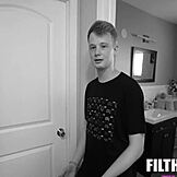 으스스한 의붓아들 Jimmy Michaels가 Mandy Muse에게 크림파이 하는 미친 가족 드라마