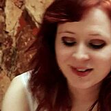 Remaja Virgin 18+ Berambut Merah Goda Klien buat Masaj Seks Kasar