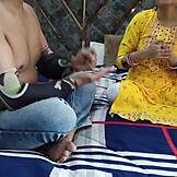 拉丁继妹用印地语说脏话。🔥