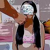 Lurar min oskyldiga niece med glass för snuskig hentai-lek?