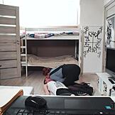 英語レッスンじゃなくて、この男がストッキングのセクシーチューターを犯す