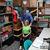 Έχεις δει ποτέ έφηβη 18+ αστυνομικό να το παίρνει στον κώλο πρώτη φορά;