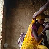 मेरी देसी इंडियन वाइफ पीली साड़ी में हार्ड फक करती है